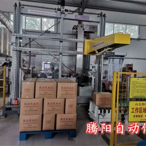 食品全自動(dòng)碼垛機(jī)器人在現(xiàn)如今的社會(huì)構(gòu)造中起到了關(guān)鍵的功效
