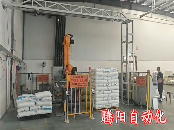 無紡布樹脂顆粒拆包投料機器人——助力企業(yè)邁向自動化新時代